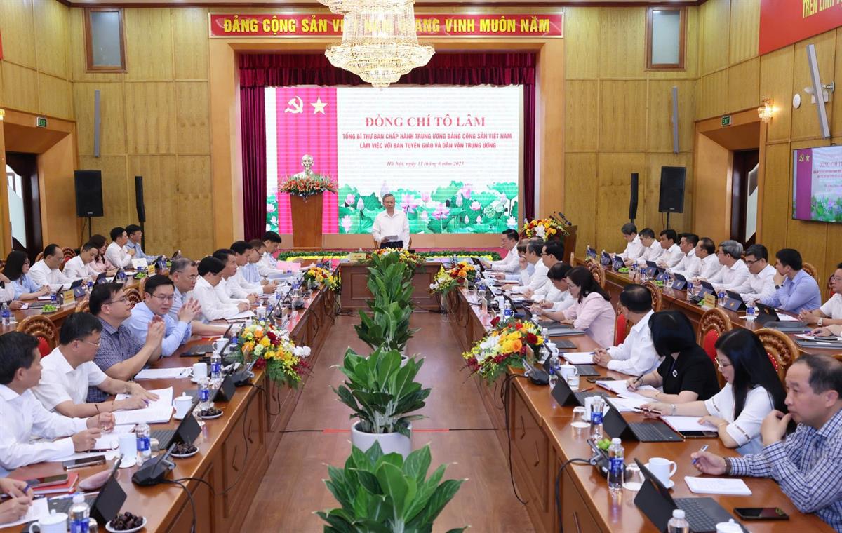 toan_canh_lam_viecimage_1750387857370.jpg