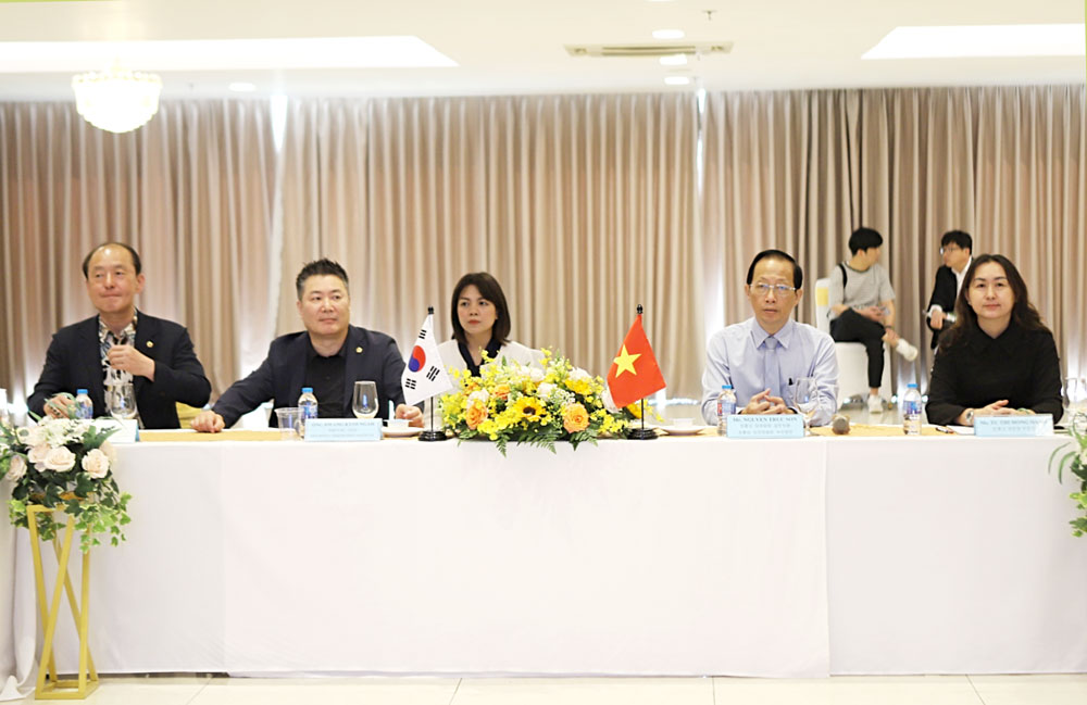 hoi-nghi_20260312101305.jpg
