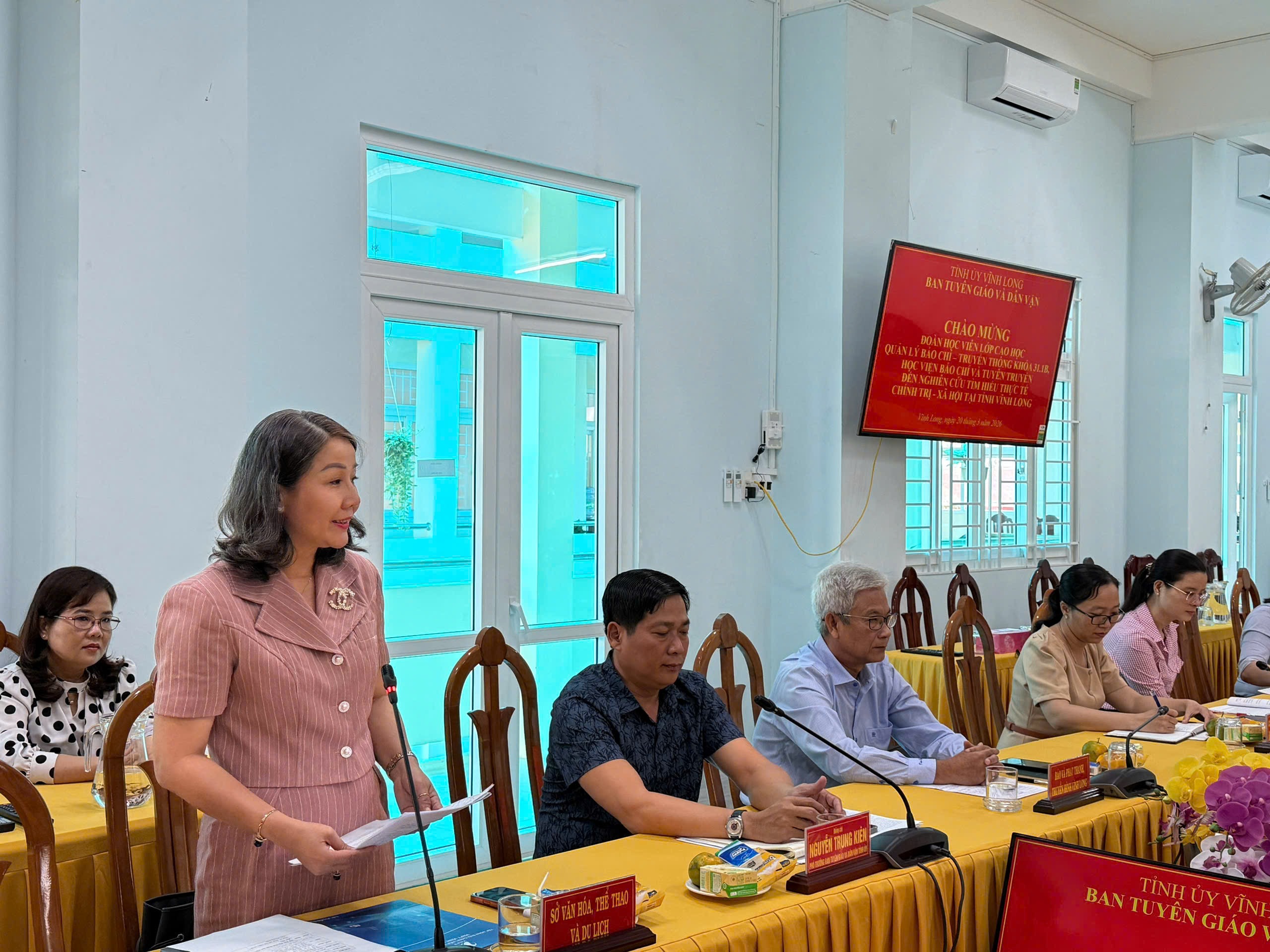 z7638536186232_d7f76af34e77274551957724a7ebf838_11zon.jpeg