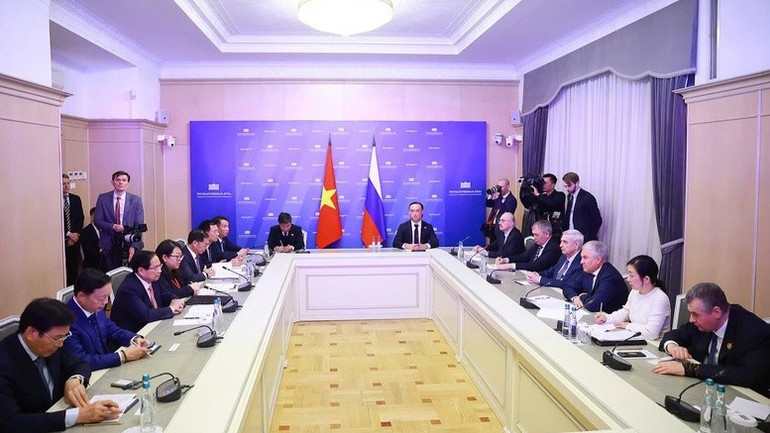 v4-5282.jpg