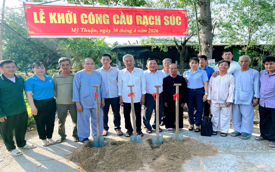 Khởi c&ocirc;ng cầu Rạch X&uacute;c.png