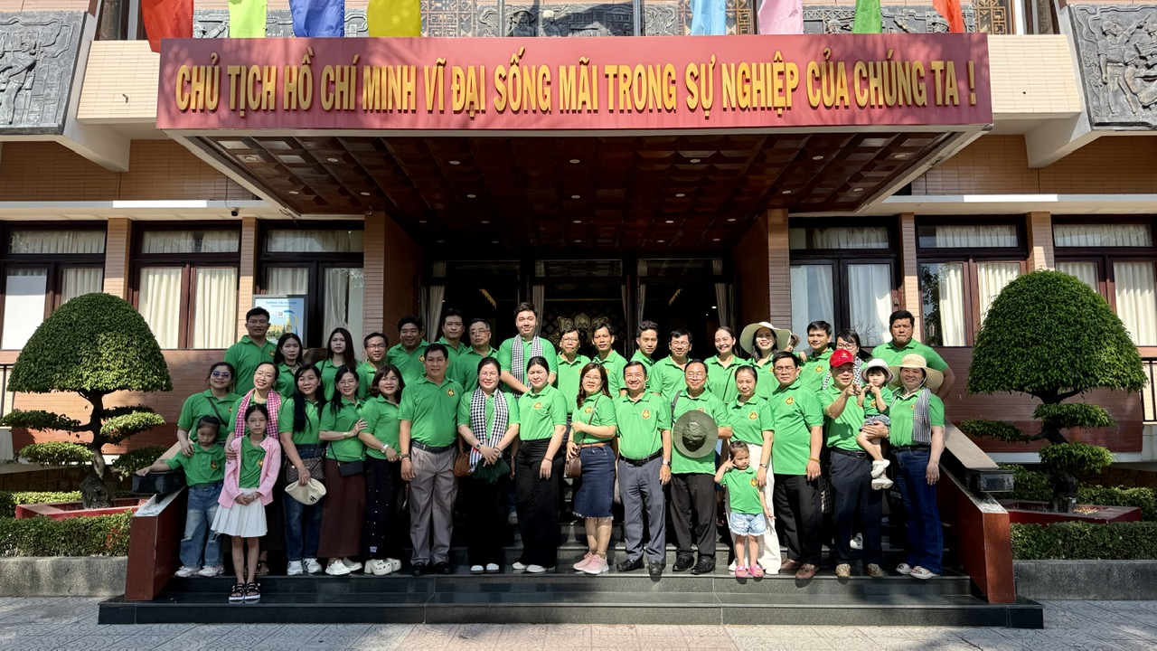 z7806280992564_6eabb3412c935417fba8bce5293d03c2.jpg